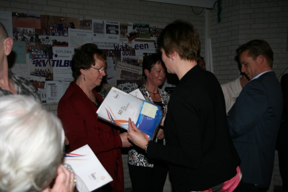 2e deel jubilarissenavond 15 maart 2013 018.JPG